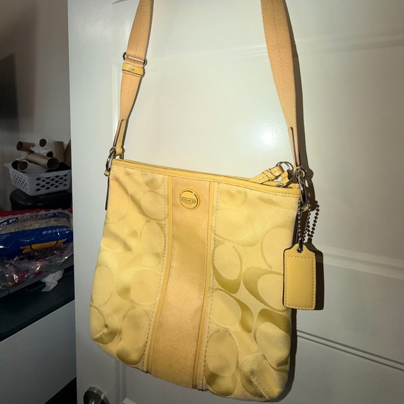 Coach Handbags - COACH Bag